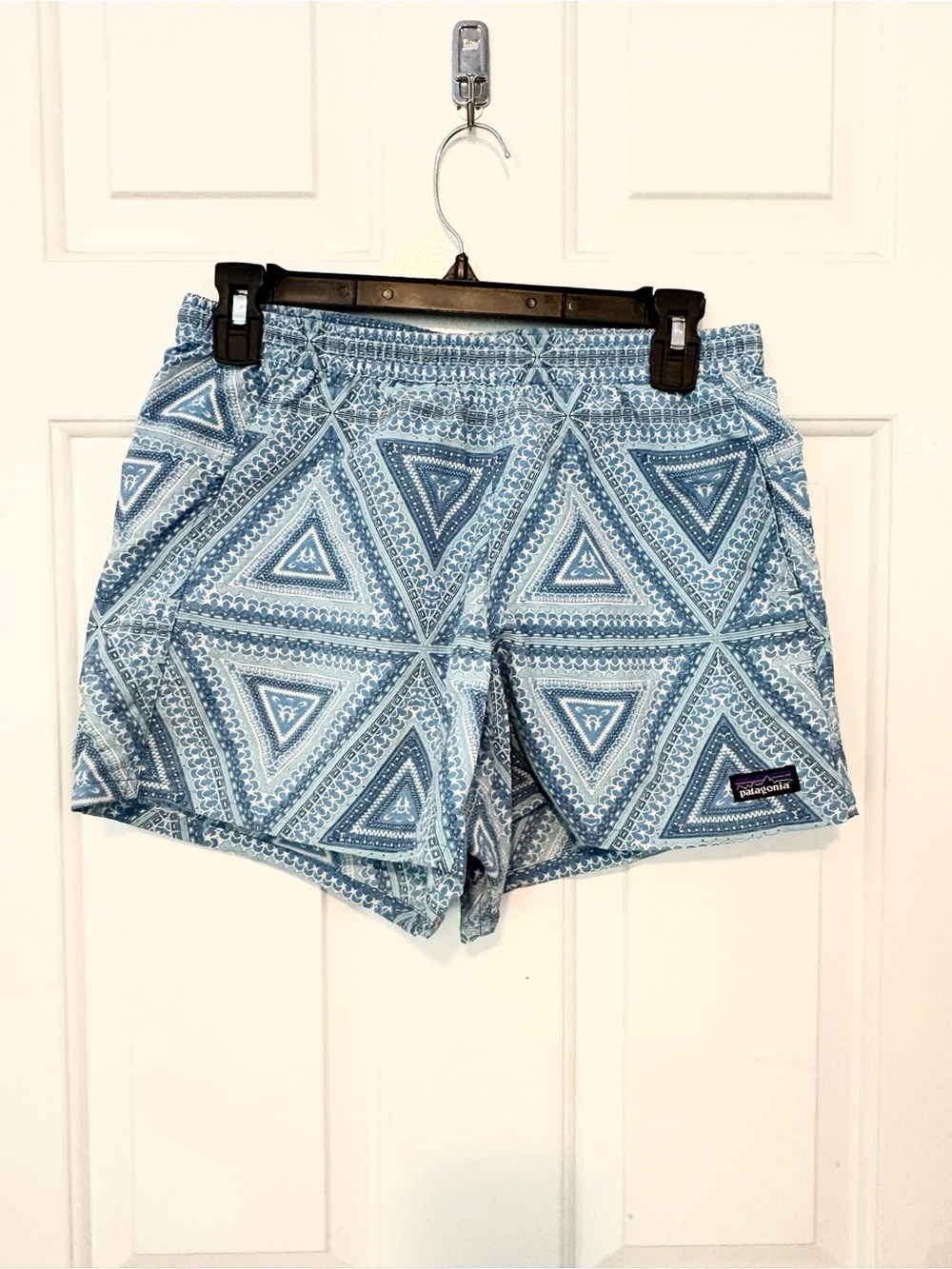 Patagonia Women’s summer Blue beach Geometric Print travel Shorts XS hiking